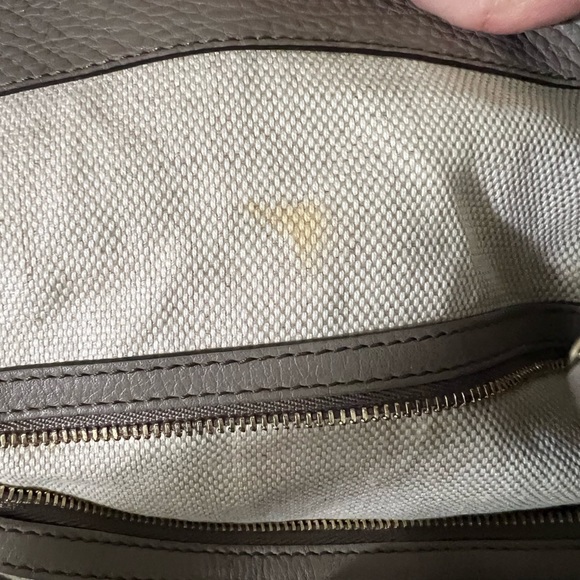 BNWT- Authentic Gucci large soho. Gray. - Picture 4 of 11